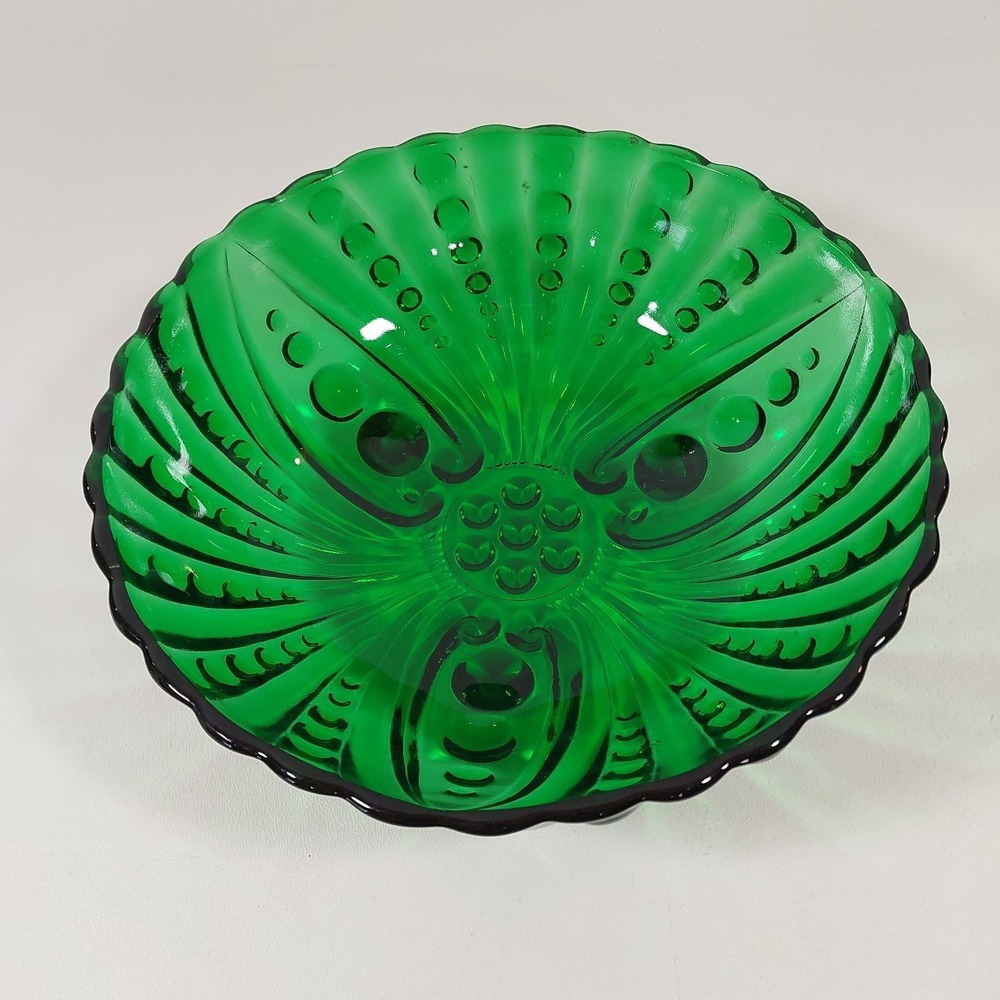 Anchor Hocking Emerald Green Footed Glass Serving Bowl. 8 1/2" × 2 1/2"